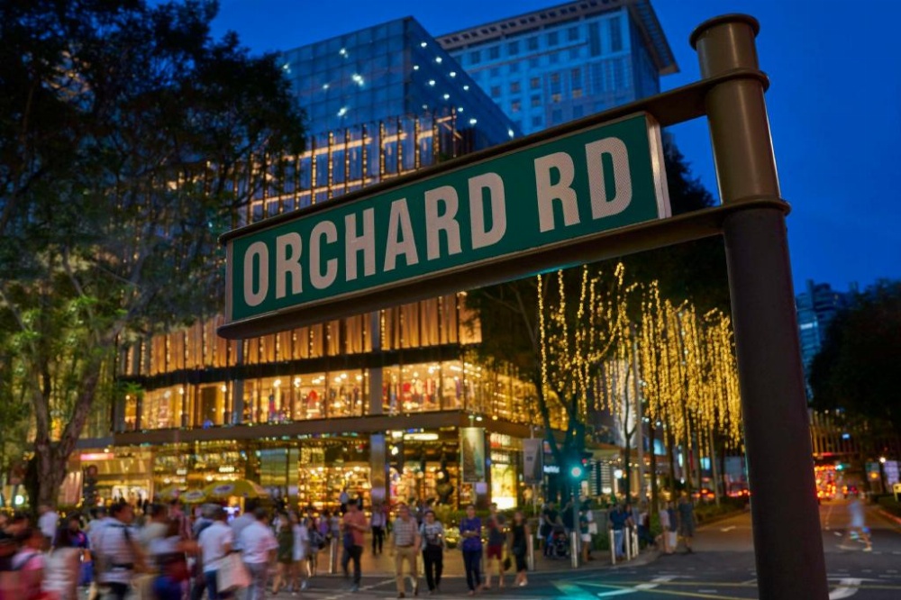 Deluxe King Room with Balcony